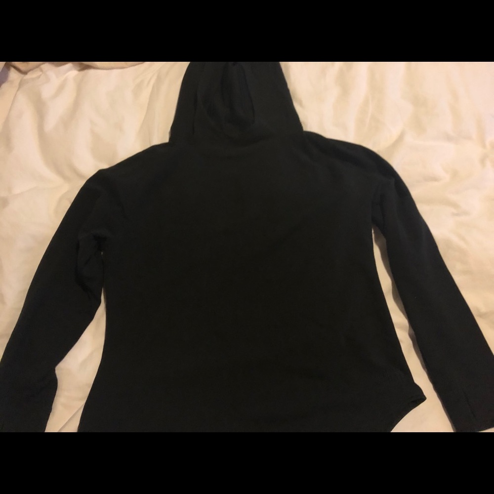 North face sweater size large